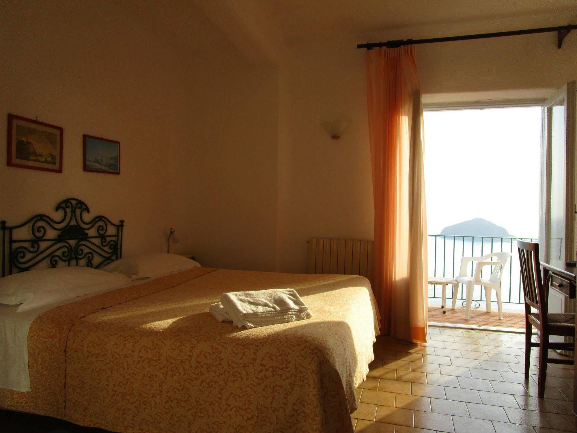 Hotel Villa Al Mare 巴拉诺迪斯基亚 外观 照片